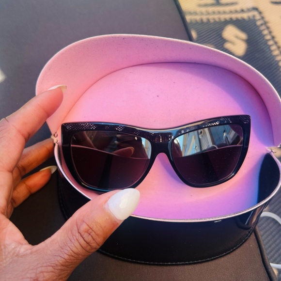 BEBE SUNGLASSES - Picture 4 of 5